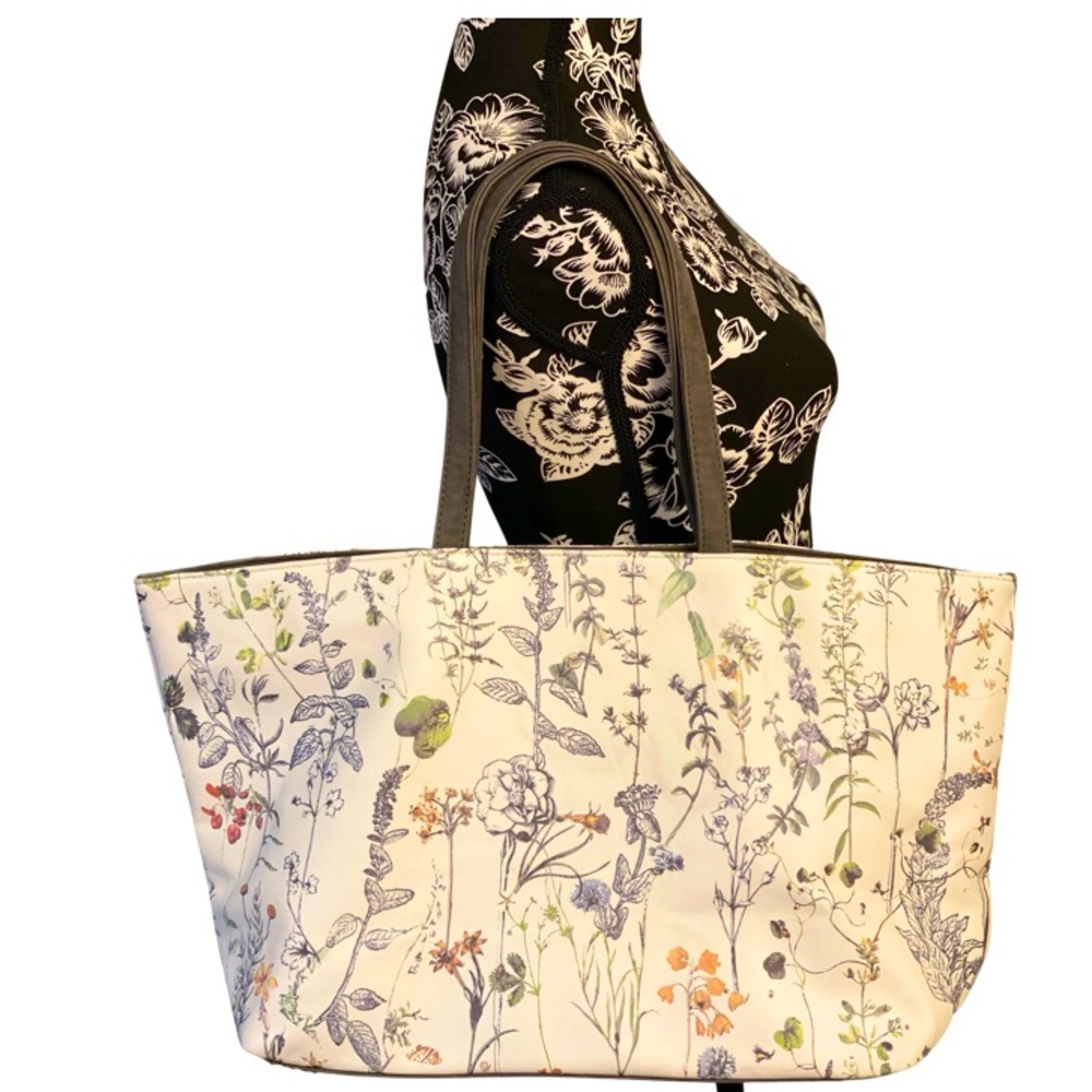 Vintage Deux Lux Brand white Faux Leather Tote